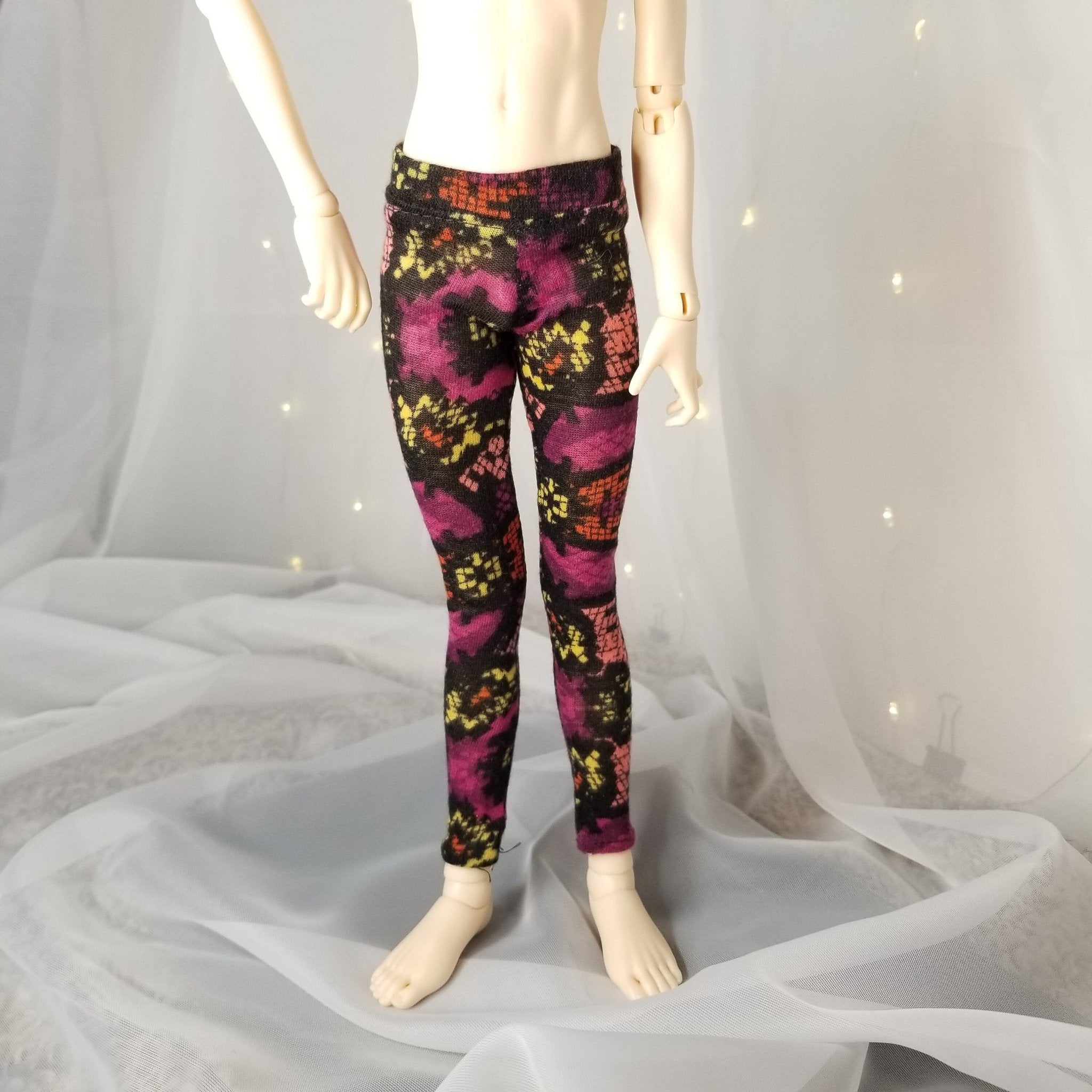 Snakeskin Leggings for Uncle BJD – Blue Bird Doll Shop